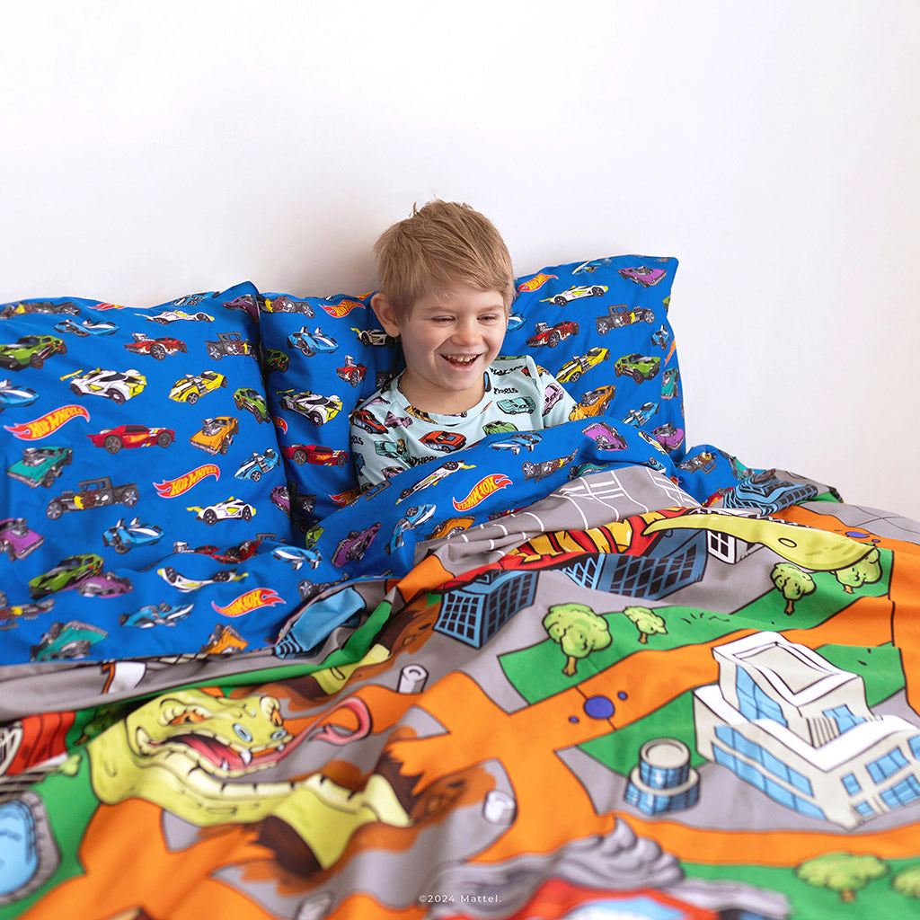 Hot Wheels™ Reversible Duvet Cover