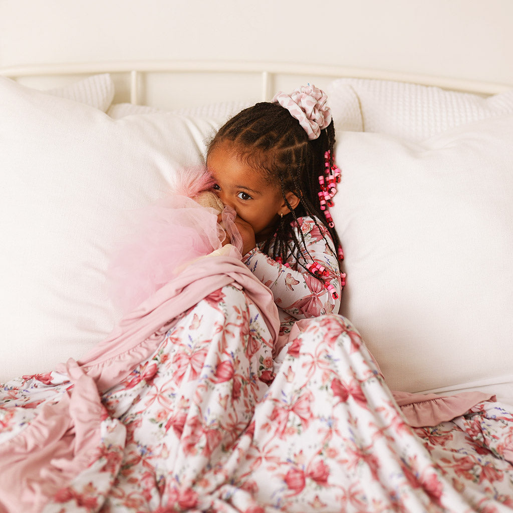 Loraine & Starry Pink Ruffled Luxe Patoo® Blanket