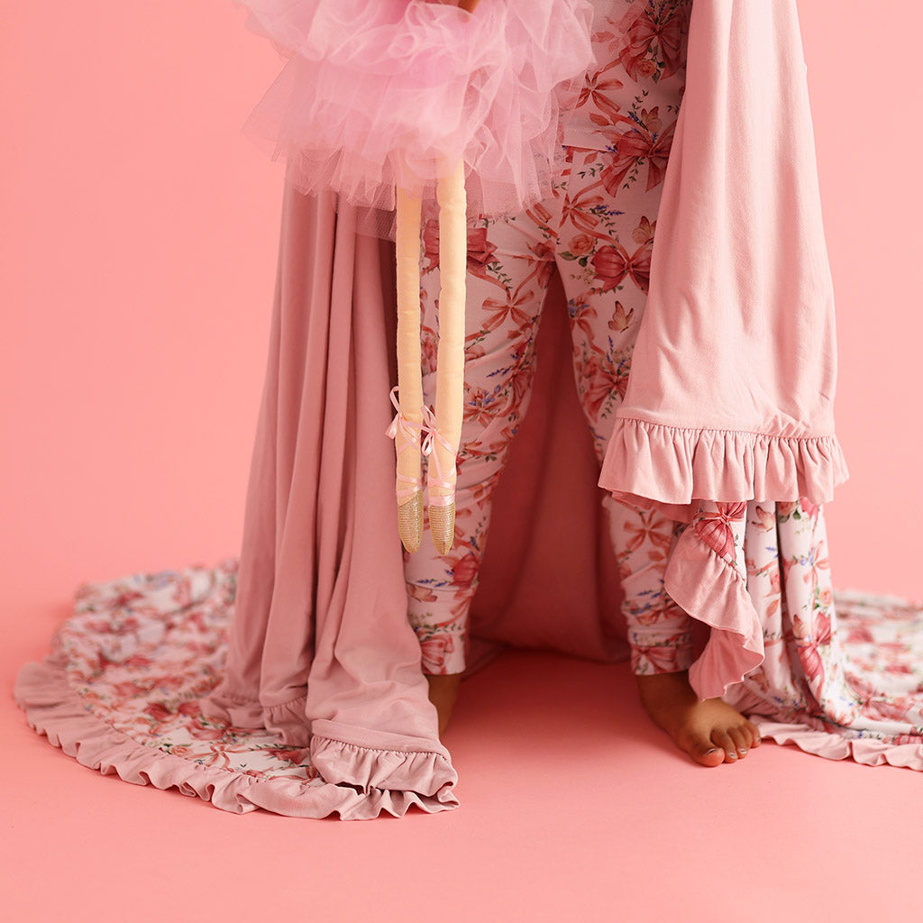 Loraine & Starry Pink Ruffled Luxe Patoo® Blanket