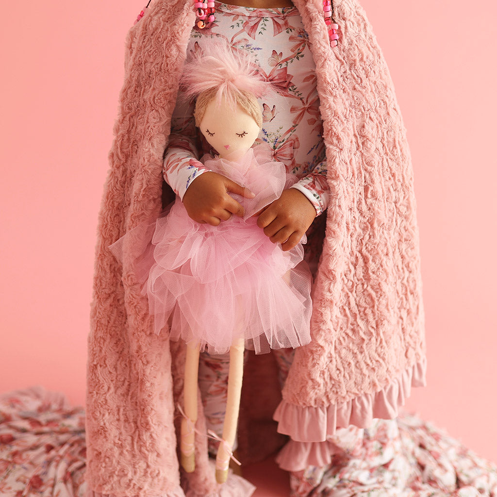 Loraine Minky Ruffled Luxe Patoo® Blanket