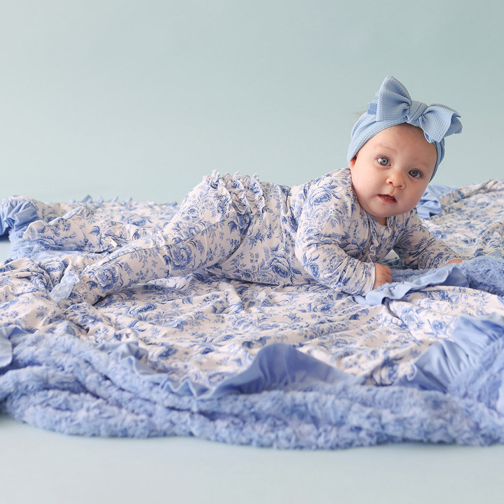 Yve Minky Ruffled Luxe Patoo® Blanket