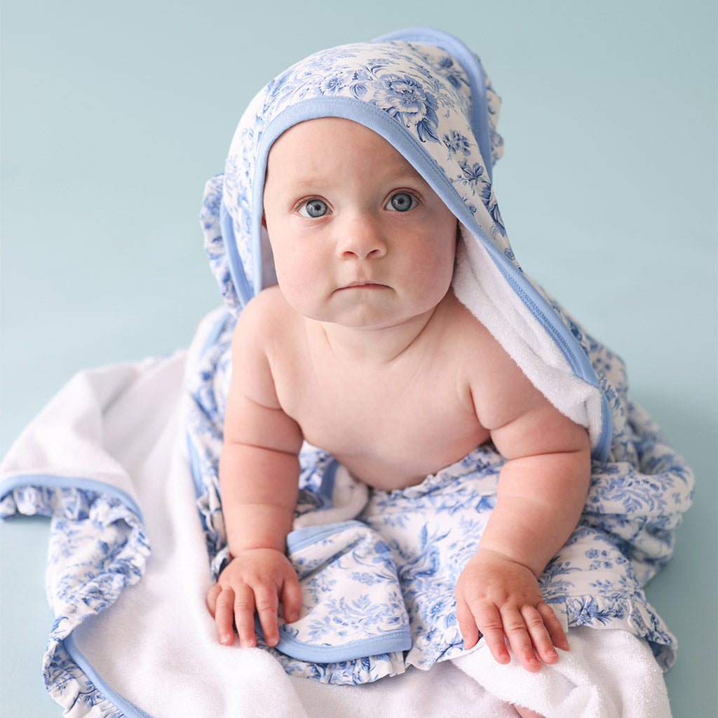 Yve Ruffled Hooded Towel