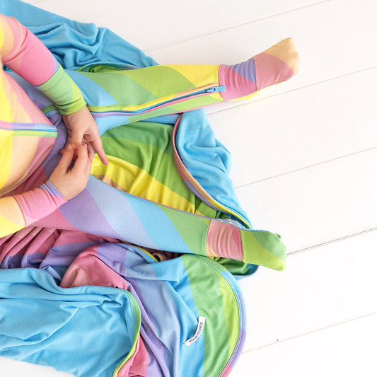 Rainbow Stripe & Rainbow Blue Patoo® Blanket